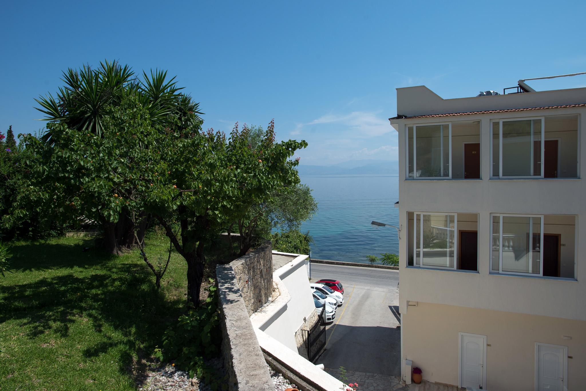 Hotel Kaiser Bridge Achilleion Екстер'єр фото